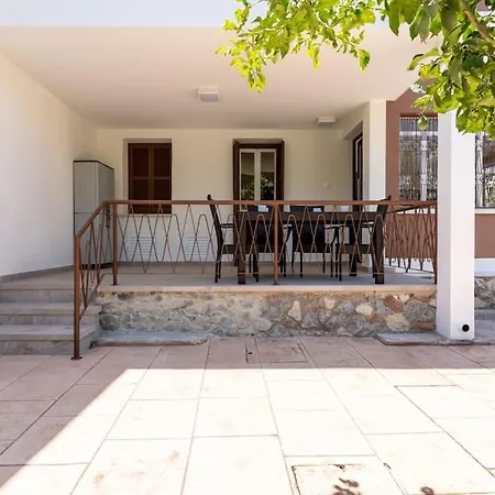 Verdant 1-bedroom In Larnaca