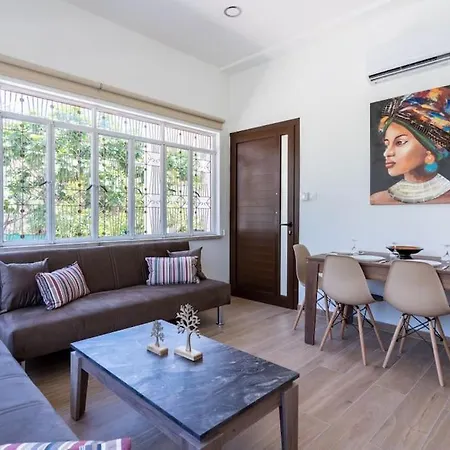 Verdant 1-bedroom In