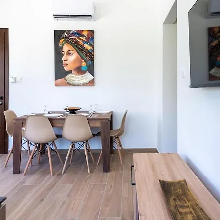 Verdant 1-bedroom In *